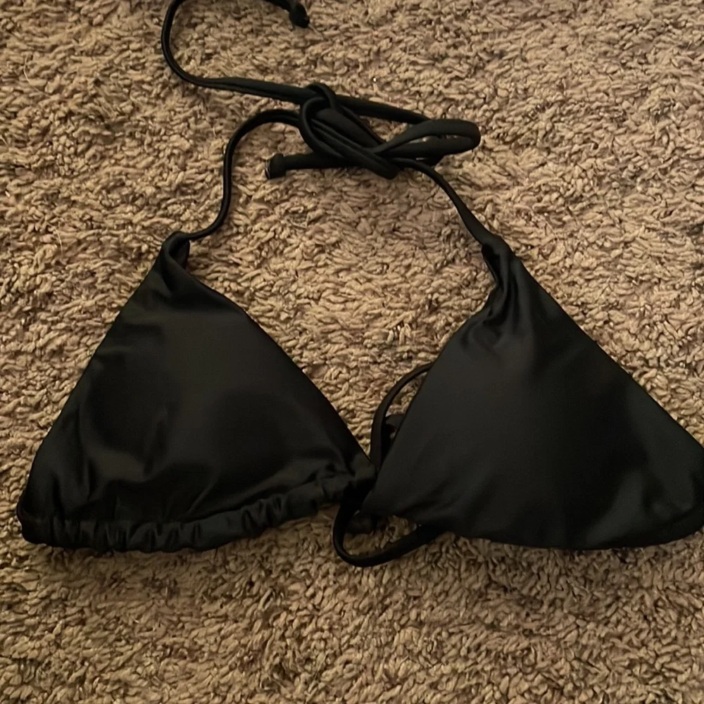 bikinis - Picture 3 of 5